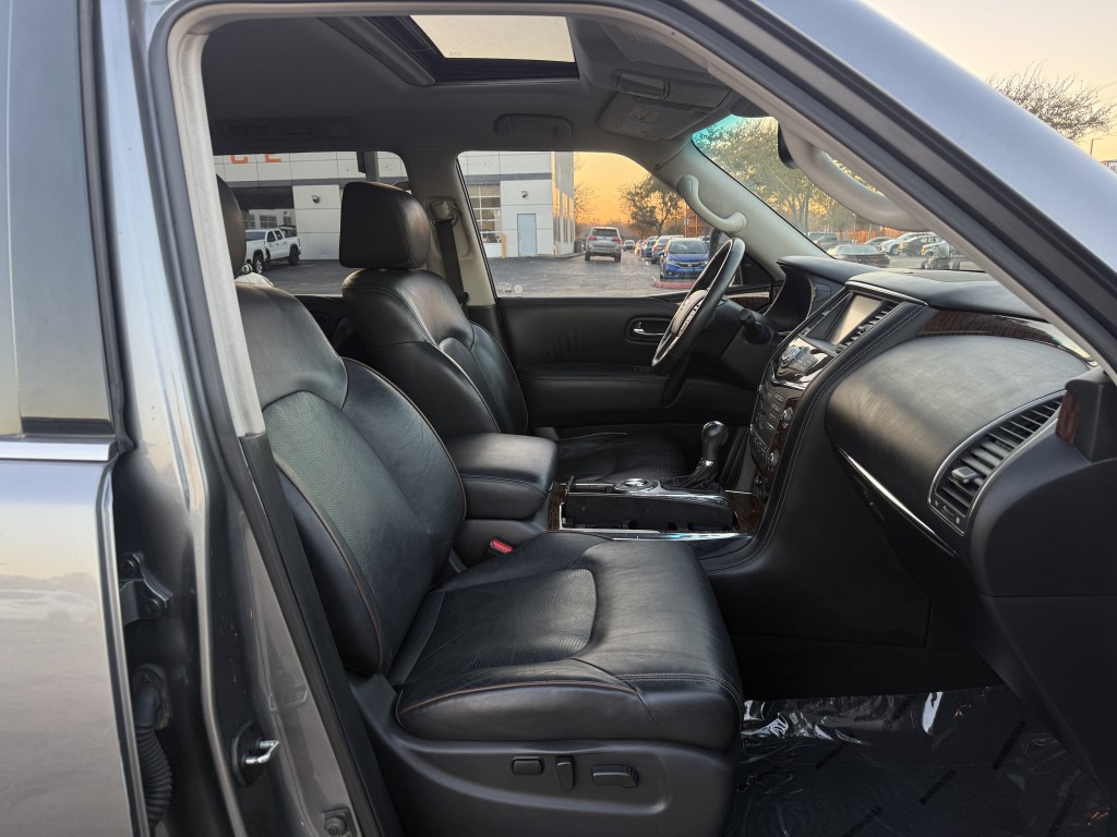 2017 Nissan Armada Image 25