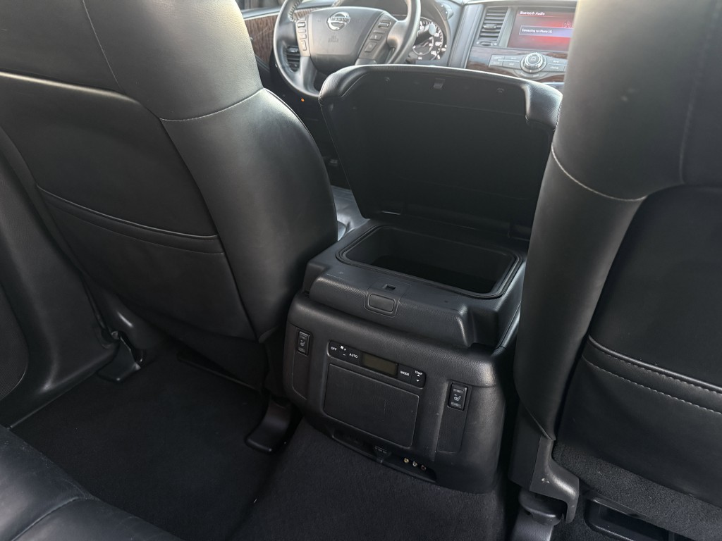 2017 Nissan Armada Image 30