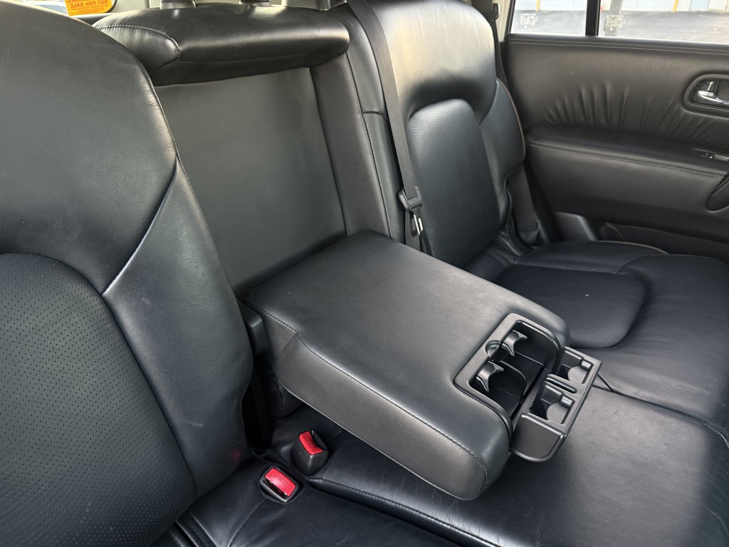 2017 Nissan Armada Image 31