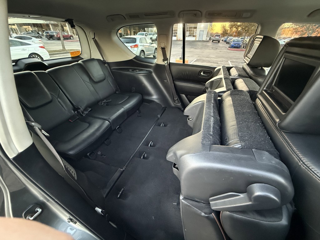 2017 Nissan Armada Image 34