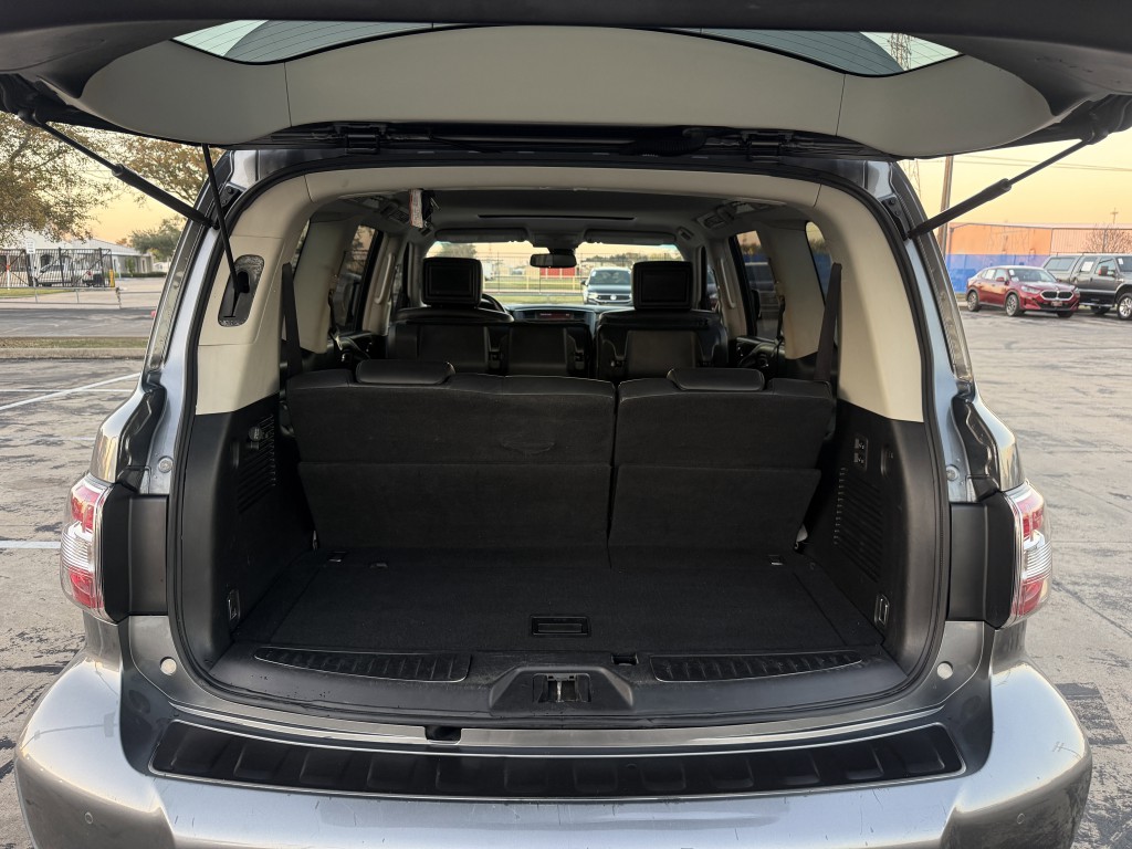 2017 Nissan Armada Image 35