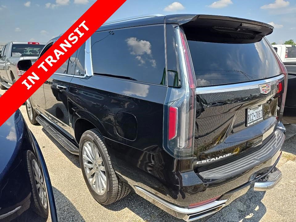 2022 Cadillac Escalade Image 7