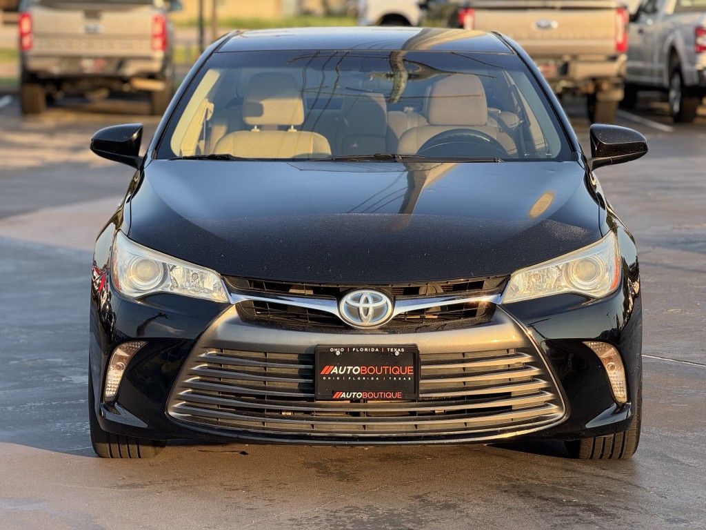 2015 Toyota Camry Image 6