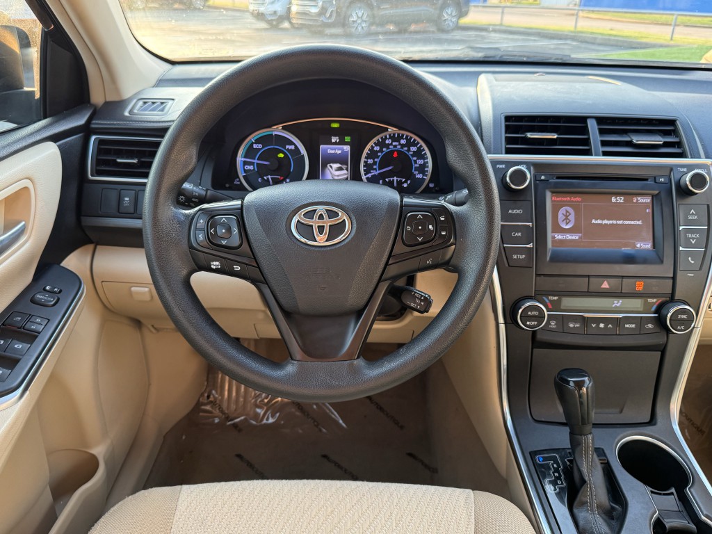2015 Toyota Camry Image 13