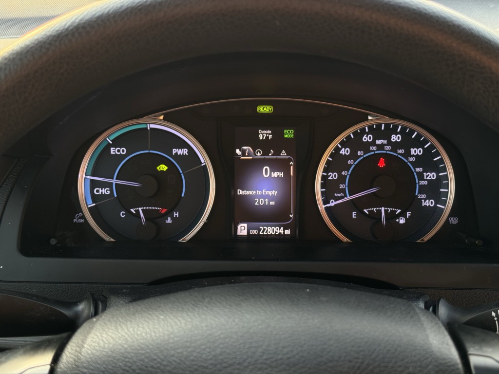 2015 Toyota Camry Image 15