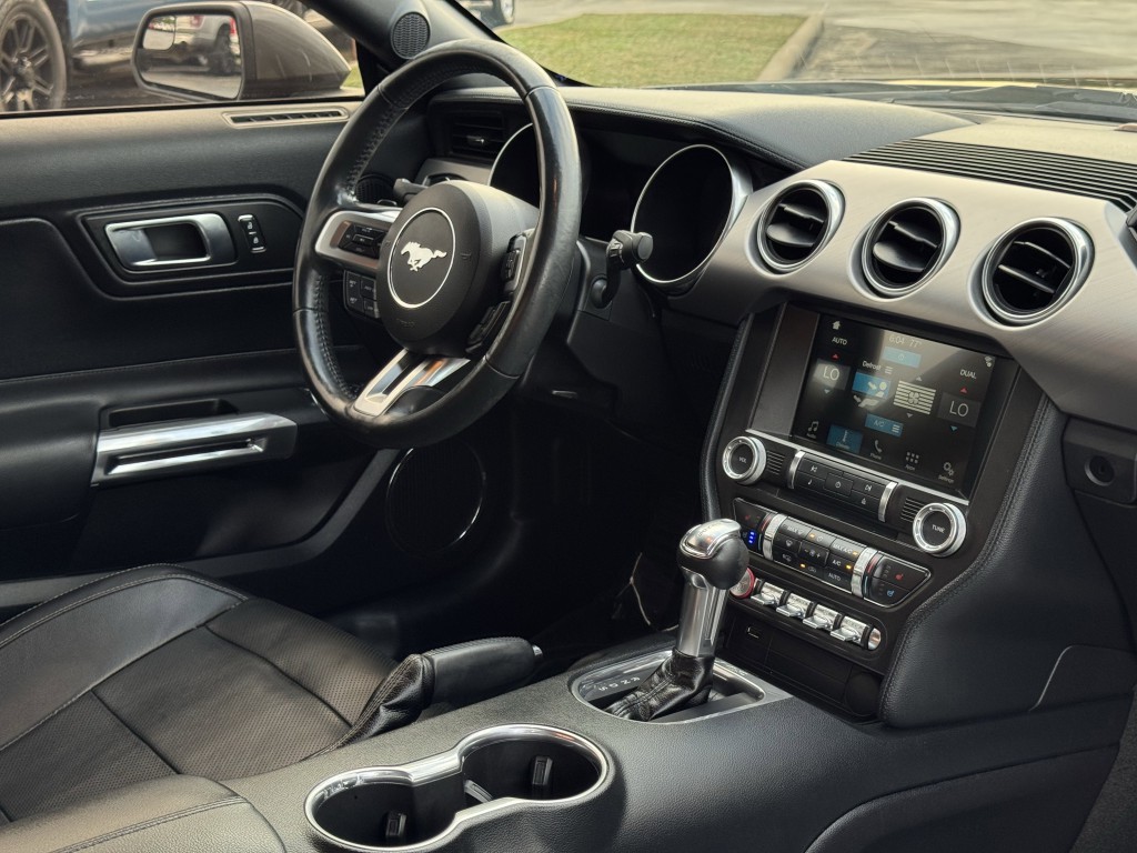 2018 Ford Mustang Image 13