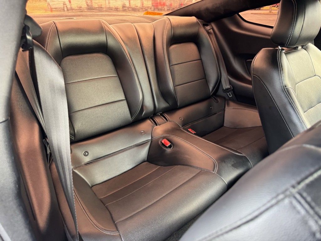 2018 Ford Mustang Image 23