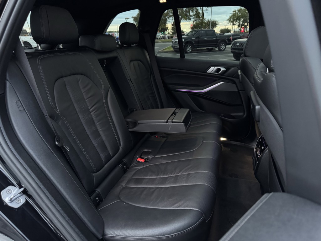 2019 BMW X5 Image 32
