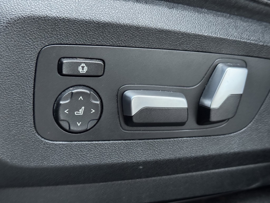 2019 BMW X5 Image 36