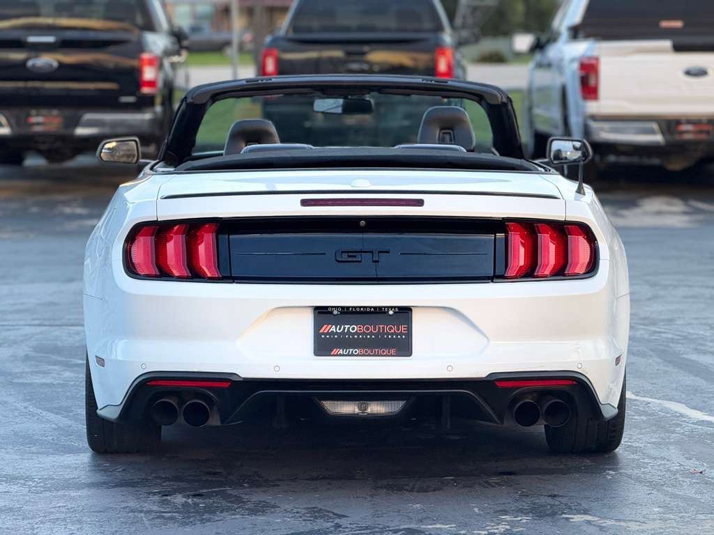 2019 Ford Mustang Image 7