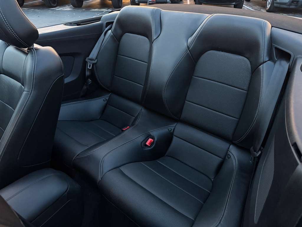 2019 Ford Mustang Image 26