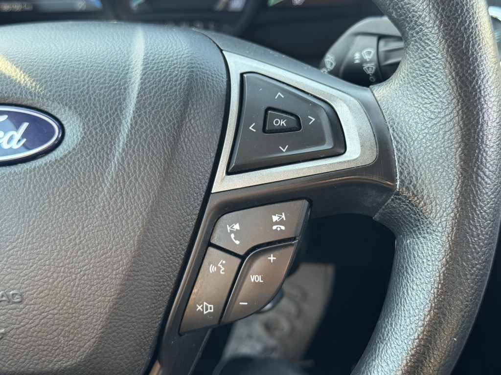 2020 Ford Fusion Image 16