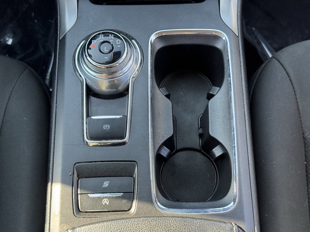 2020 Ford Fusion Image 20