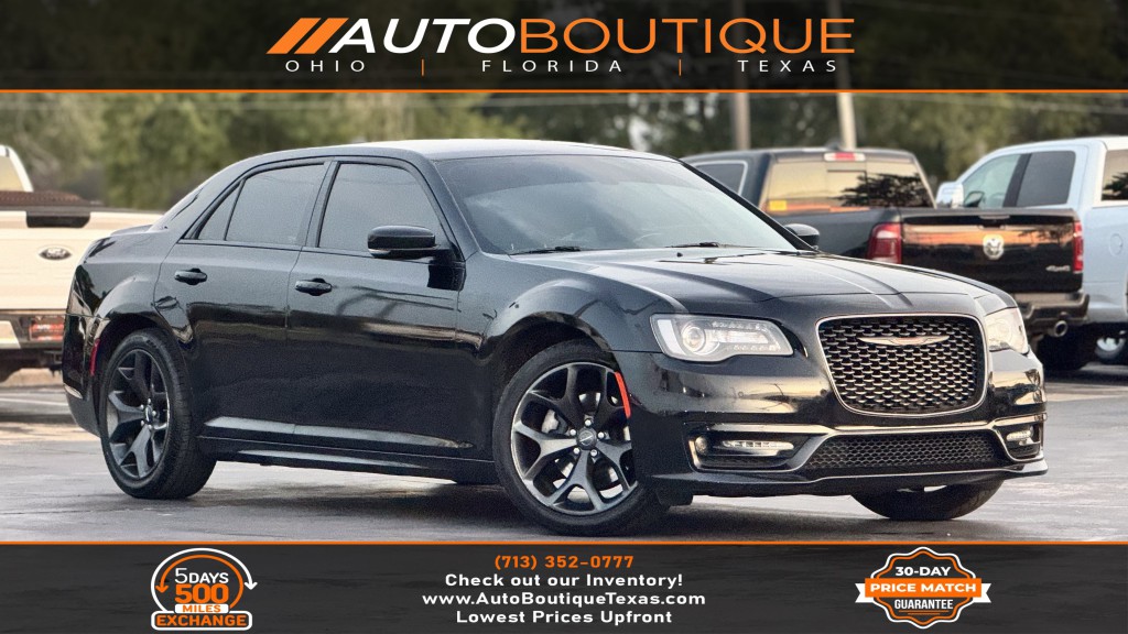 2021 Chrysler 300 Image 1