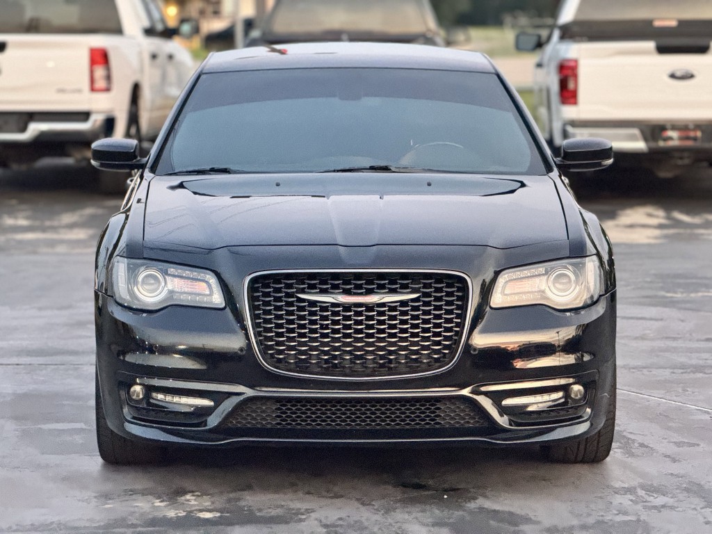 2021 Chrysler 300 Image 5