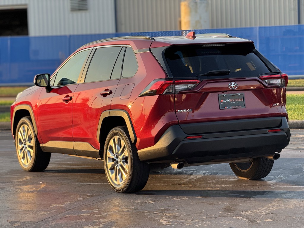 2020 Toyota Rav4 Image 8