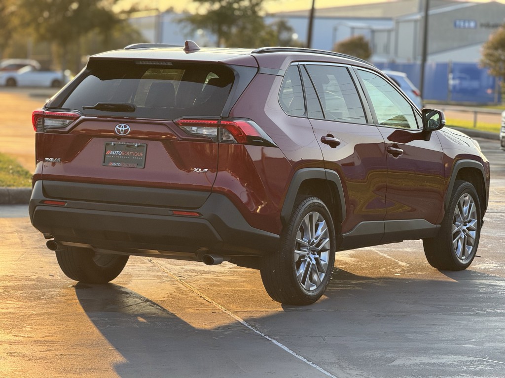 2020 Toyota Rav4 Image 9