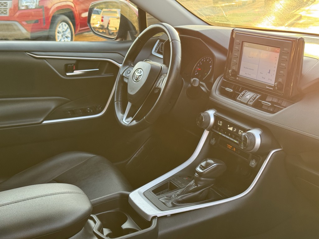 2020 Toyota Rav4 Image 12