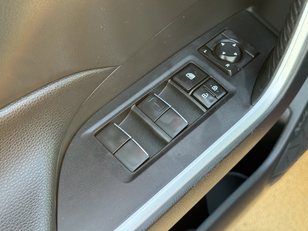 2020 Toyota Rav4 Image 21