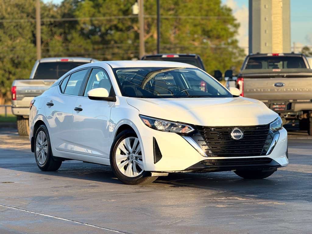 2025 Nissan Sentra Image 3