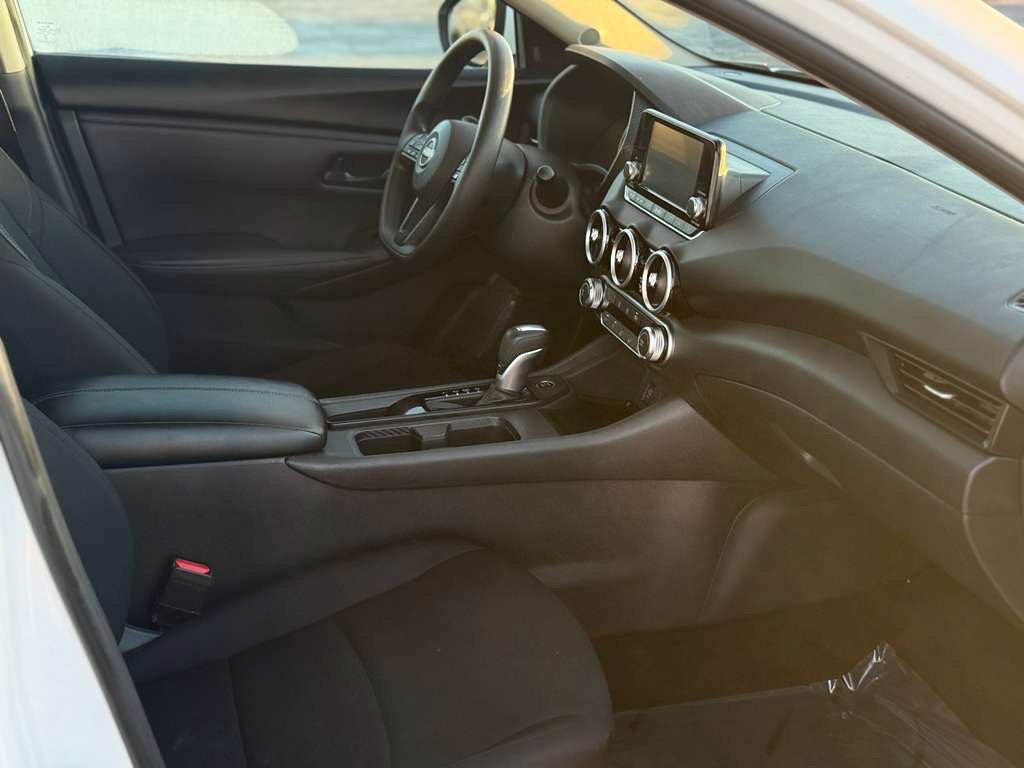 2025 Nissan Sentra Image 10