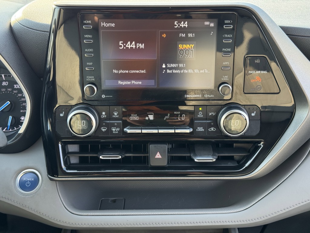 2021 Toyota Highlander Image 16