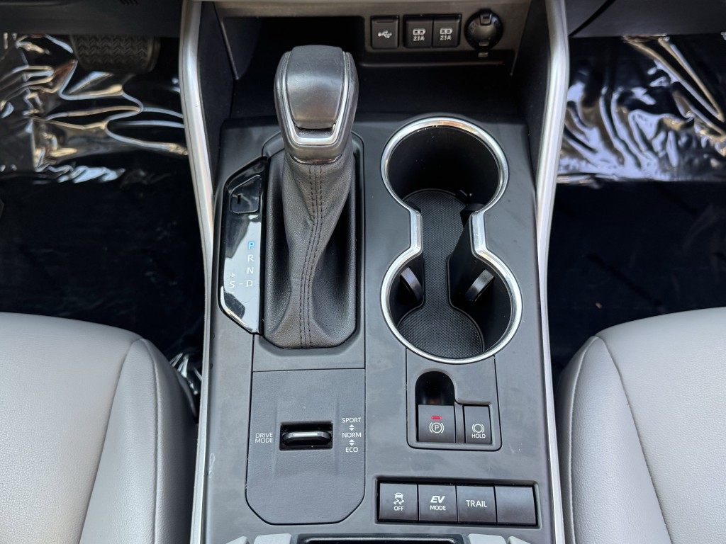 2021 Toyota Highlander Image 17