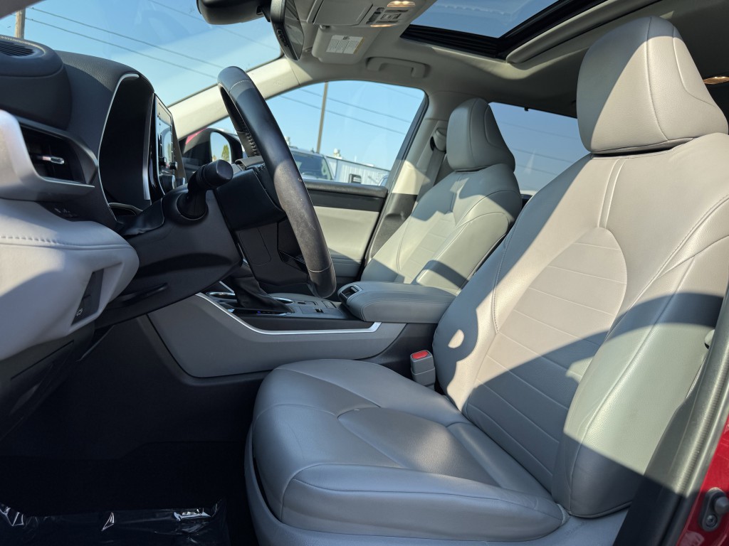 2021 Toyota Highlander Image 19