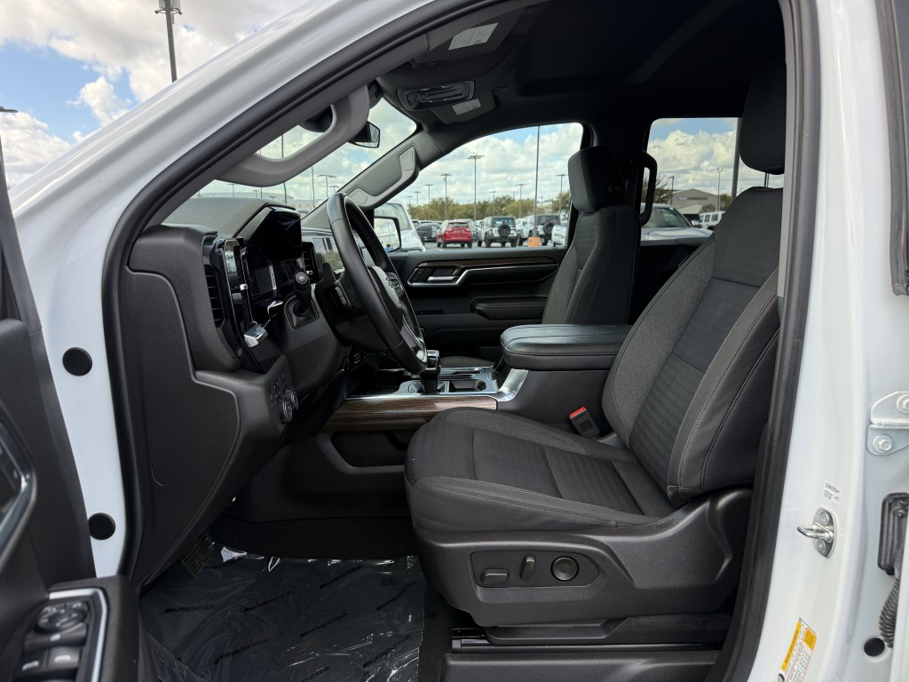 2024 Chevrolet Silverado 1500 Image 28