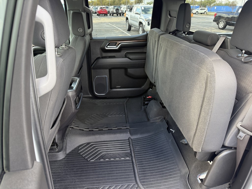 2024 Chevrolet Silverado 1500 Image 33