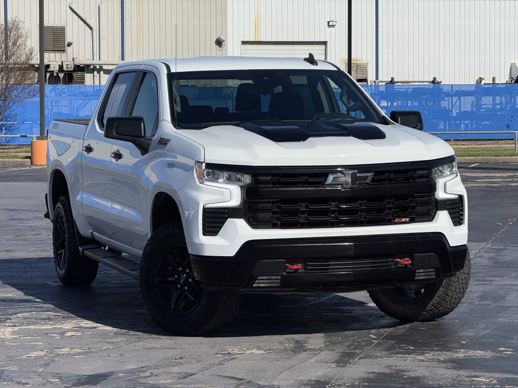 2023 Chevrolet Silverado 1500 Image 3