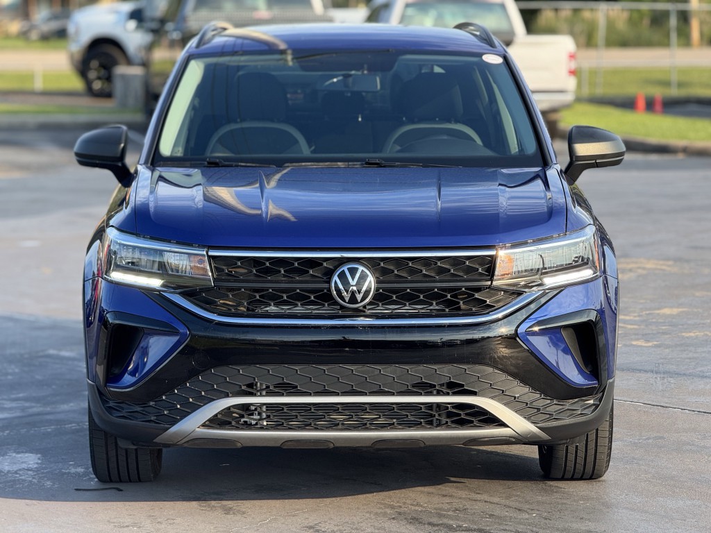 2022 Volkswagen Taos Image 6