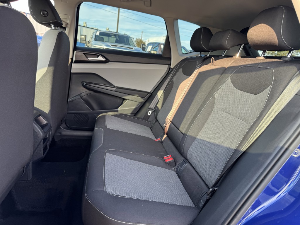 2022 Volkswagen Taos Image 24