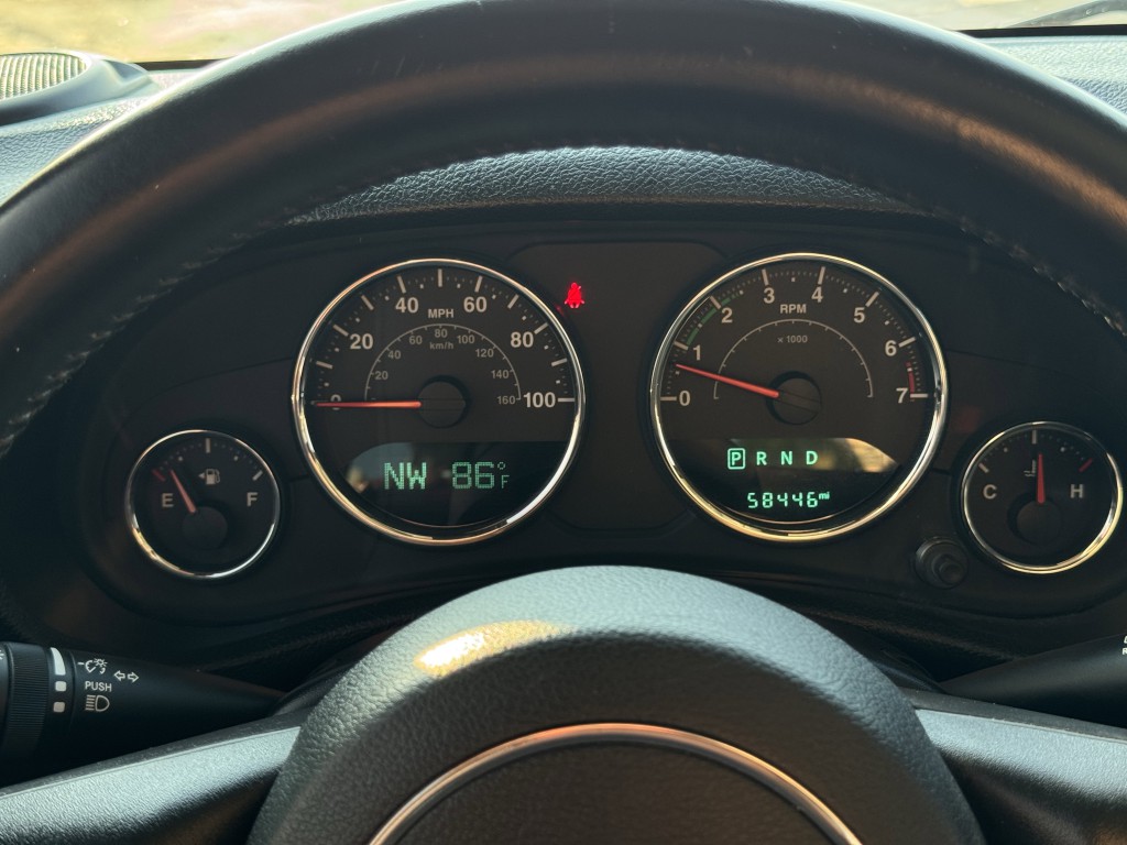 2016 Jeep Wrangler Image 16