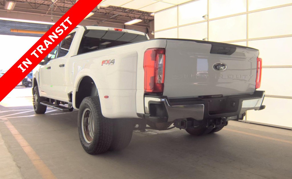 2023 Ford F-350 Image 7