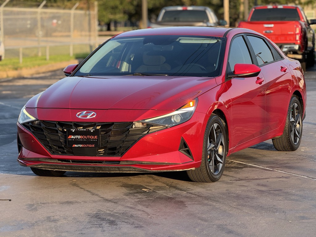 2023 Hyundai Elantra Image 5