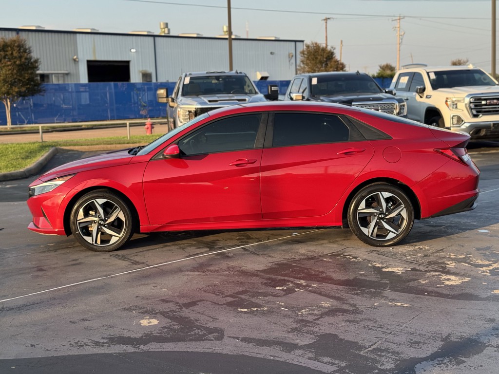 2023 Hyundai Elantra Image 10