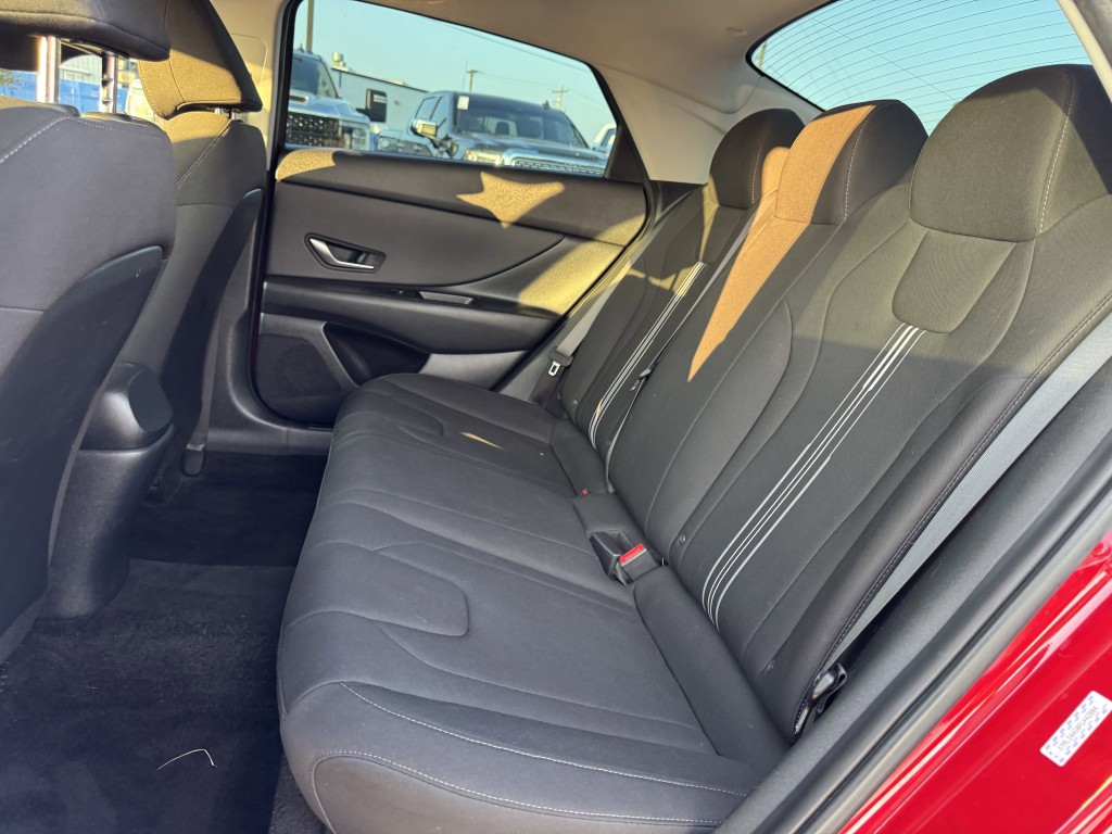2023 Hyundai Elantra Image 27