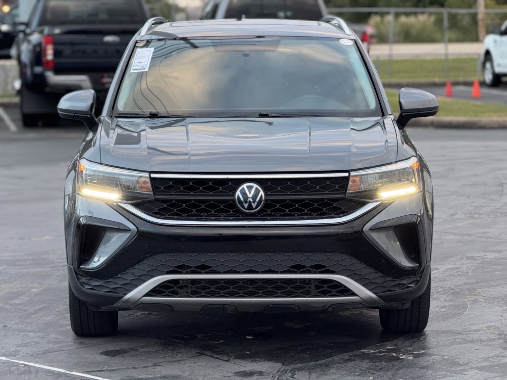 2022 Volkswagen Taos Image 6