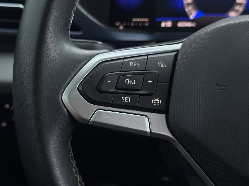 2022 Volkswagen Taos Image 16