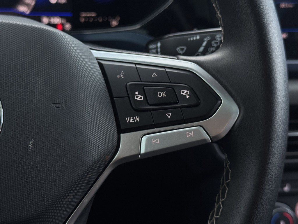 2022 Volkswagen Taos Image 17