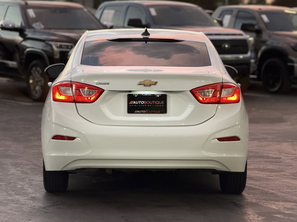 2016 Chevrolet Cruze Image 8