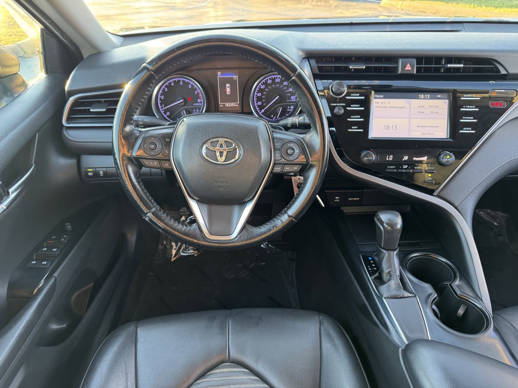 2019 Toyota Camry Image 13