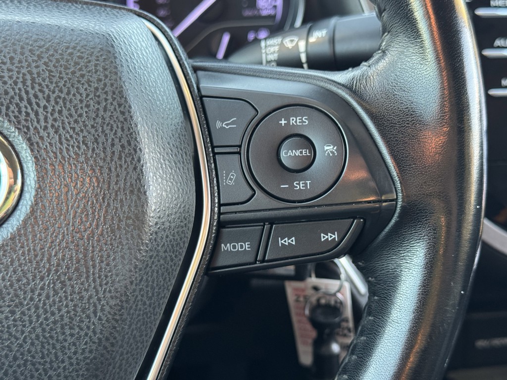 2019 Toyota Camry Image 16