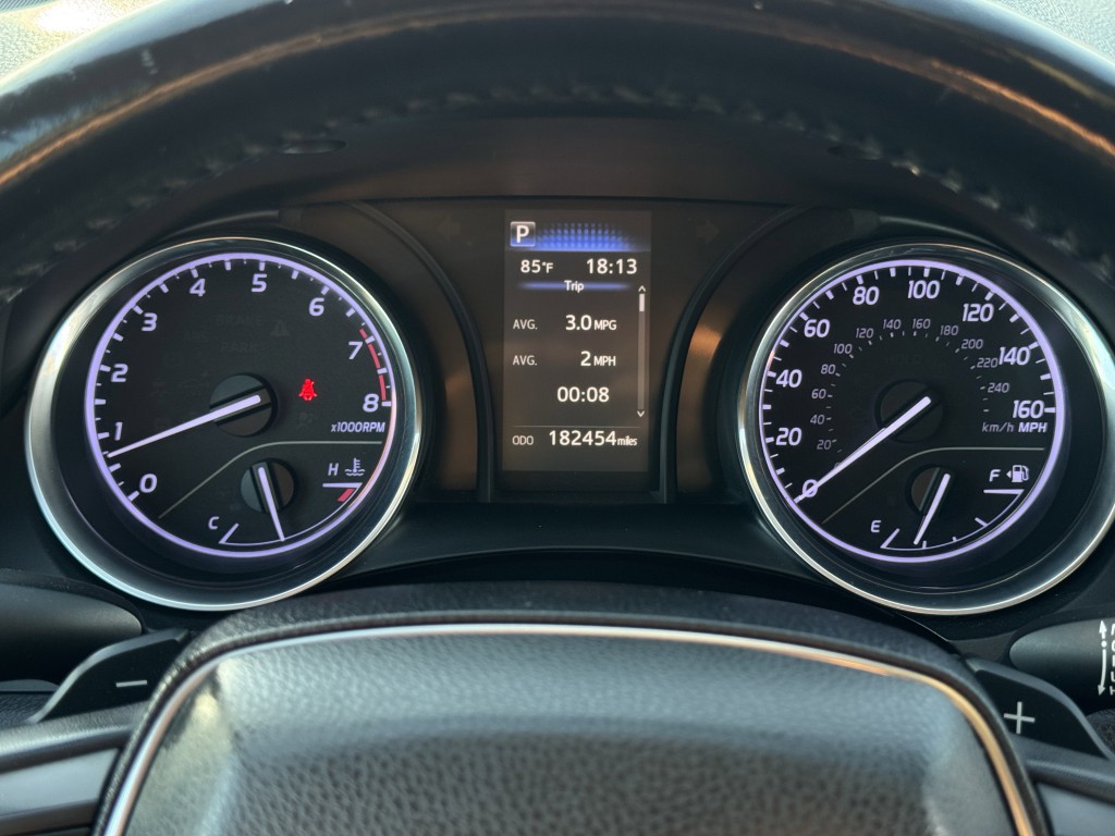 2019 Toyota Camry Image 17