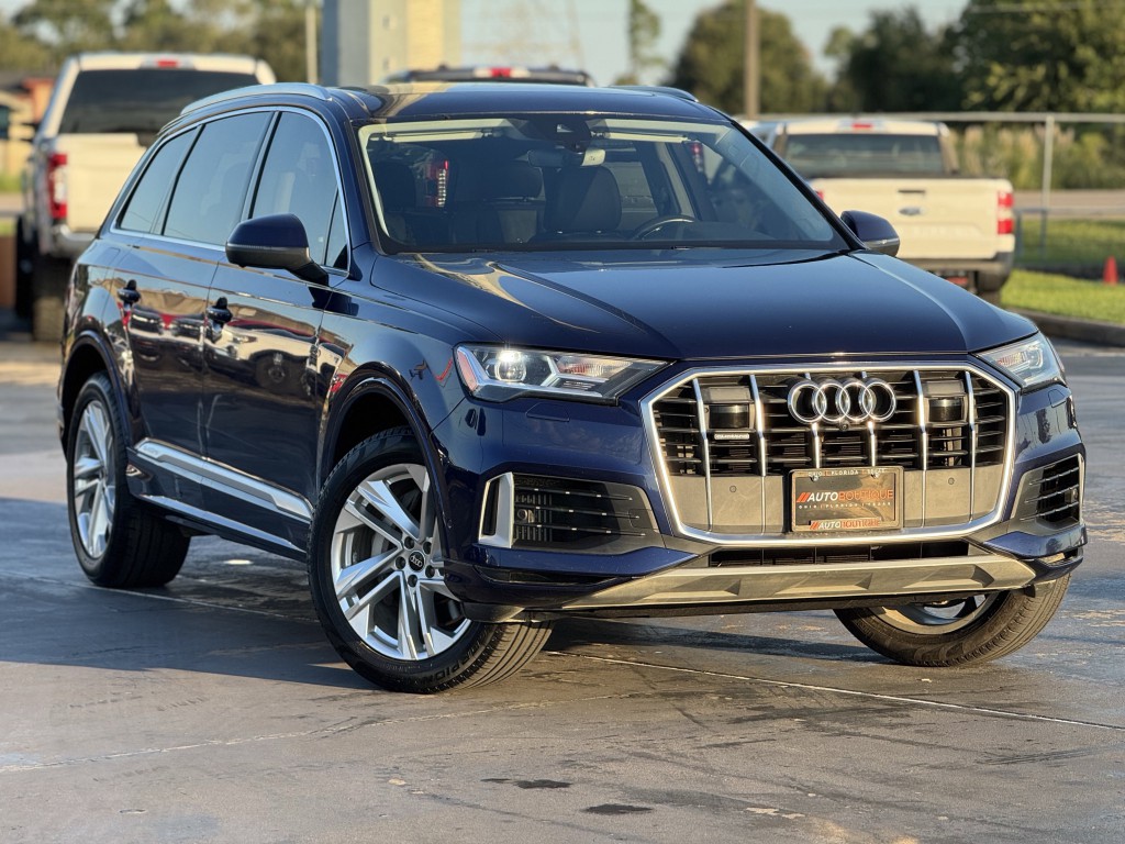 2022 Audi Q7 Image 3