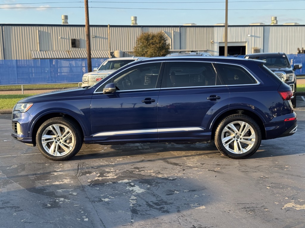 2022 Audi Q7 Image 10