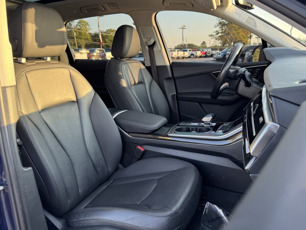 2022 Audi Q7 Image 25
