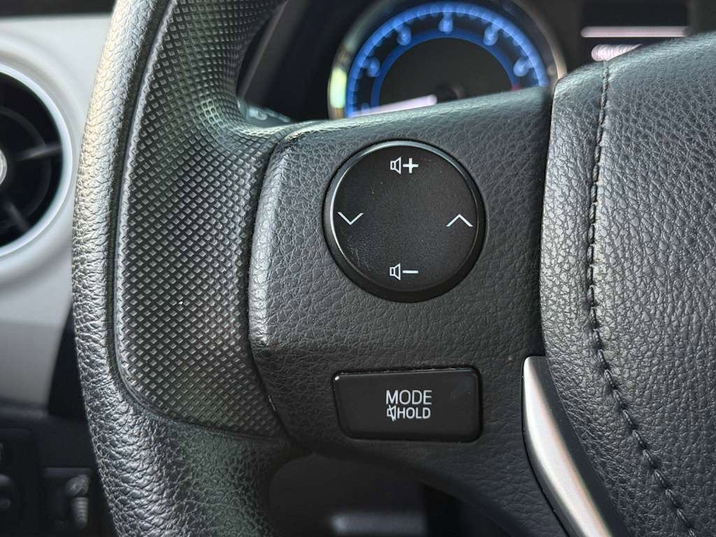2017 Toyota Corolla Image 16