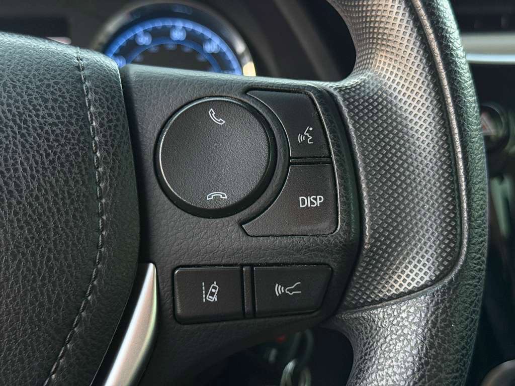 2017 Toyota Corolla Image 17